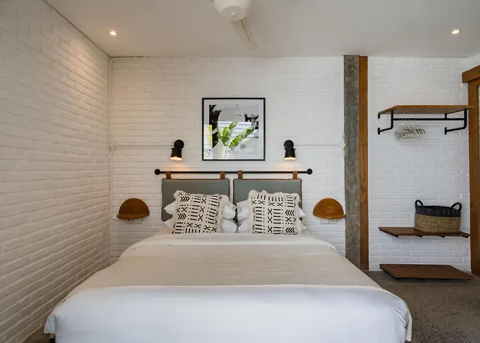 3 Bed Pool - Walk To Pererenan Villa Canggu (Bali)