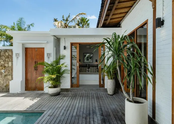 3 Bed Pool - Walk To Pererenan